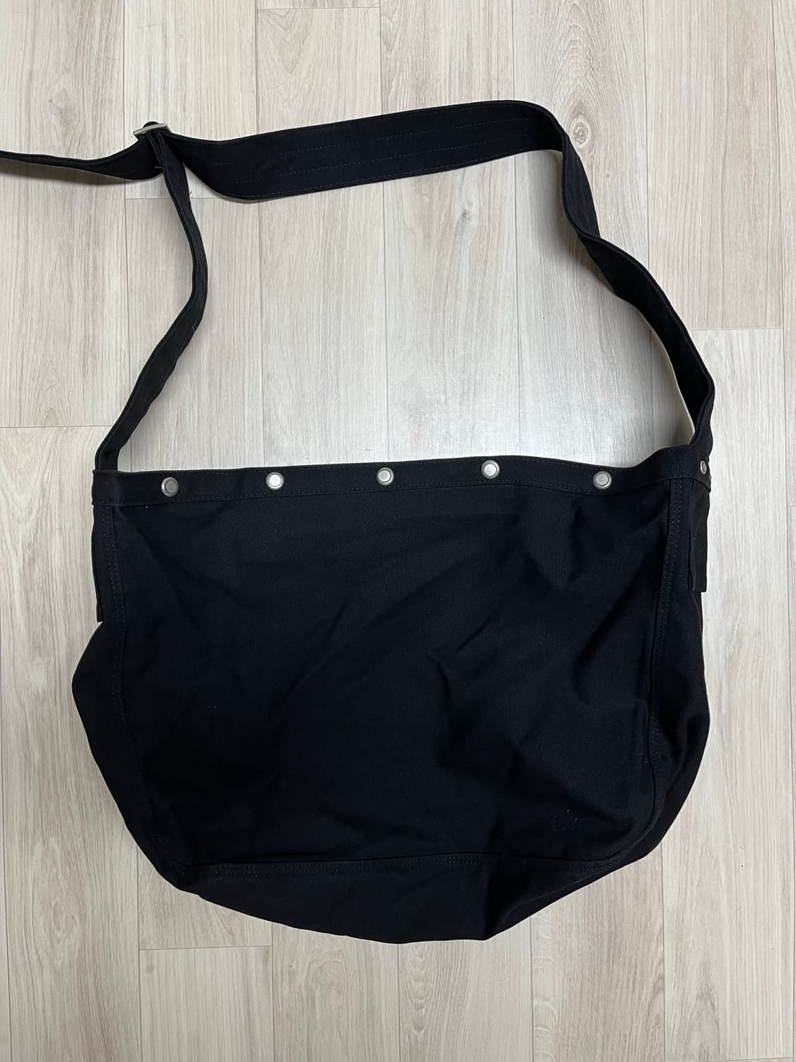 서피스에디션 TYPO BAG BLACK 상품이미지5
