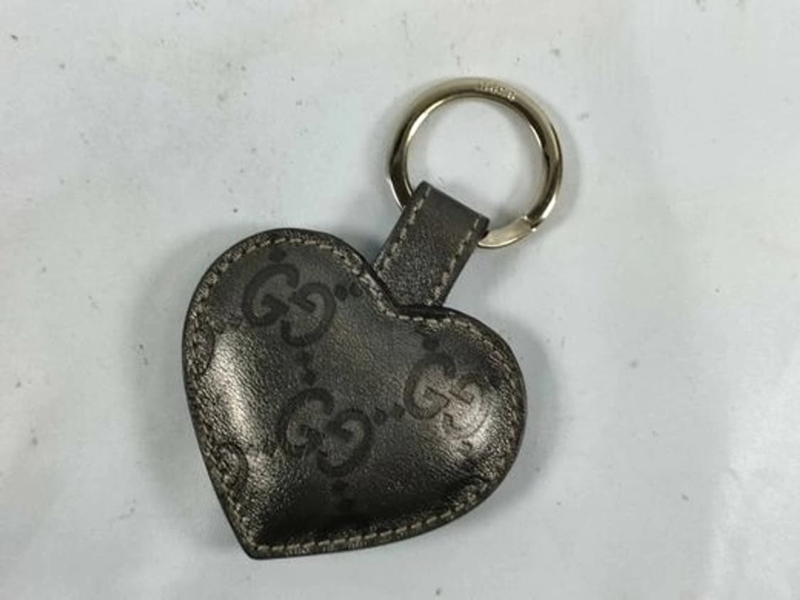 [S급 복원 예정] 구찌(GUCCI) 시마 가죽 하트 참 골드 키링 상품이미지6