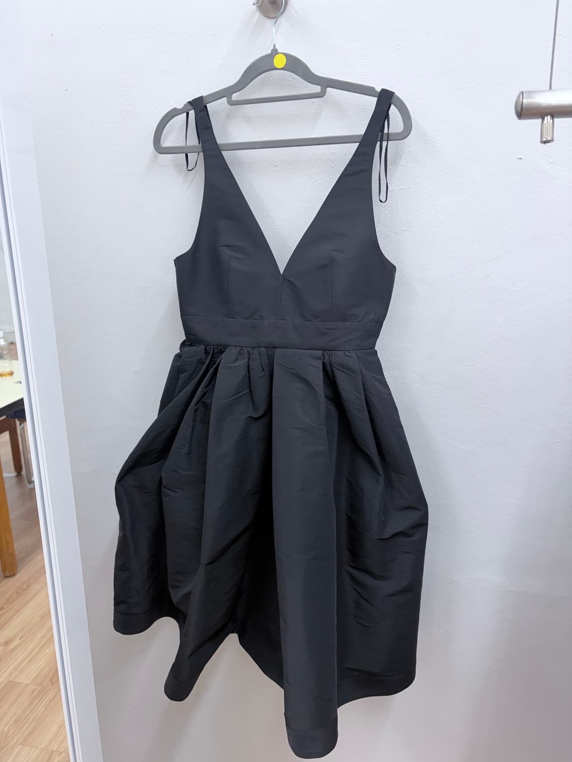 cos 원피스 xs 상품이미지1