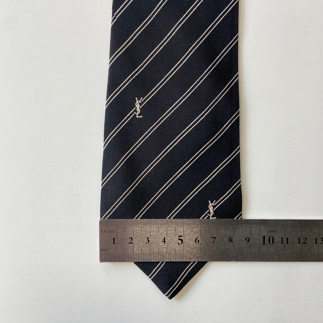 입생로랑(YSL)  모노그램 명품 정품 넥타이 상품이미지8