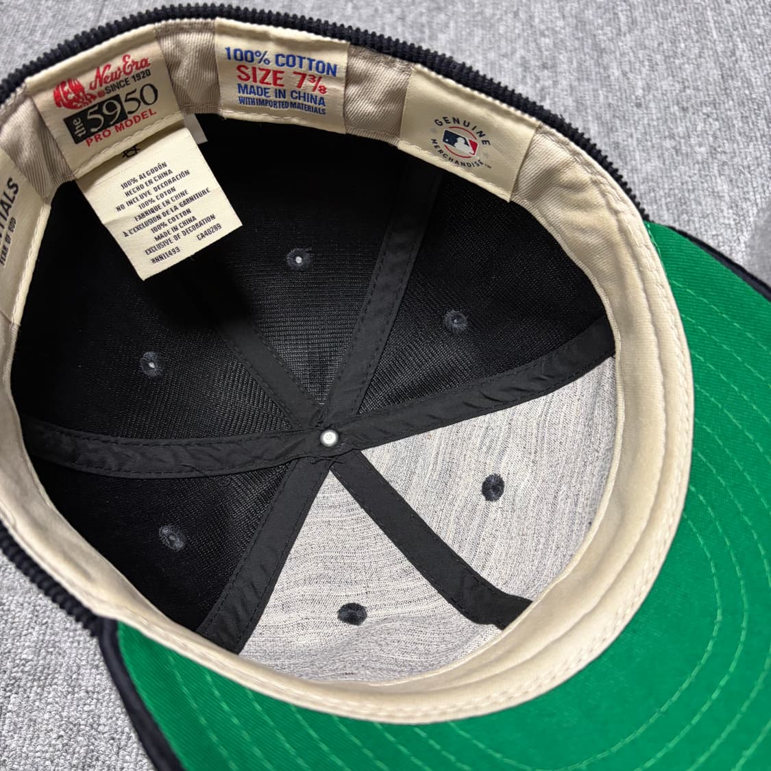 [738] 뉴에라 피어오브갓 코듀로이 캡 / 네이비 상품이미지2