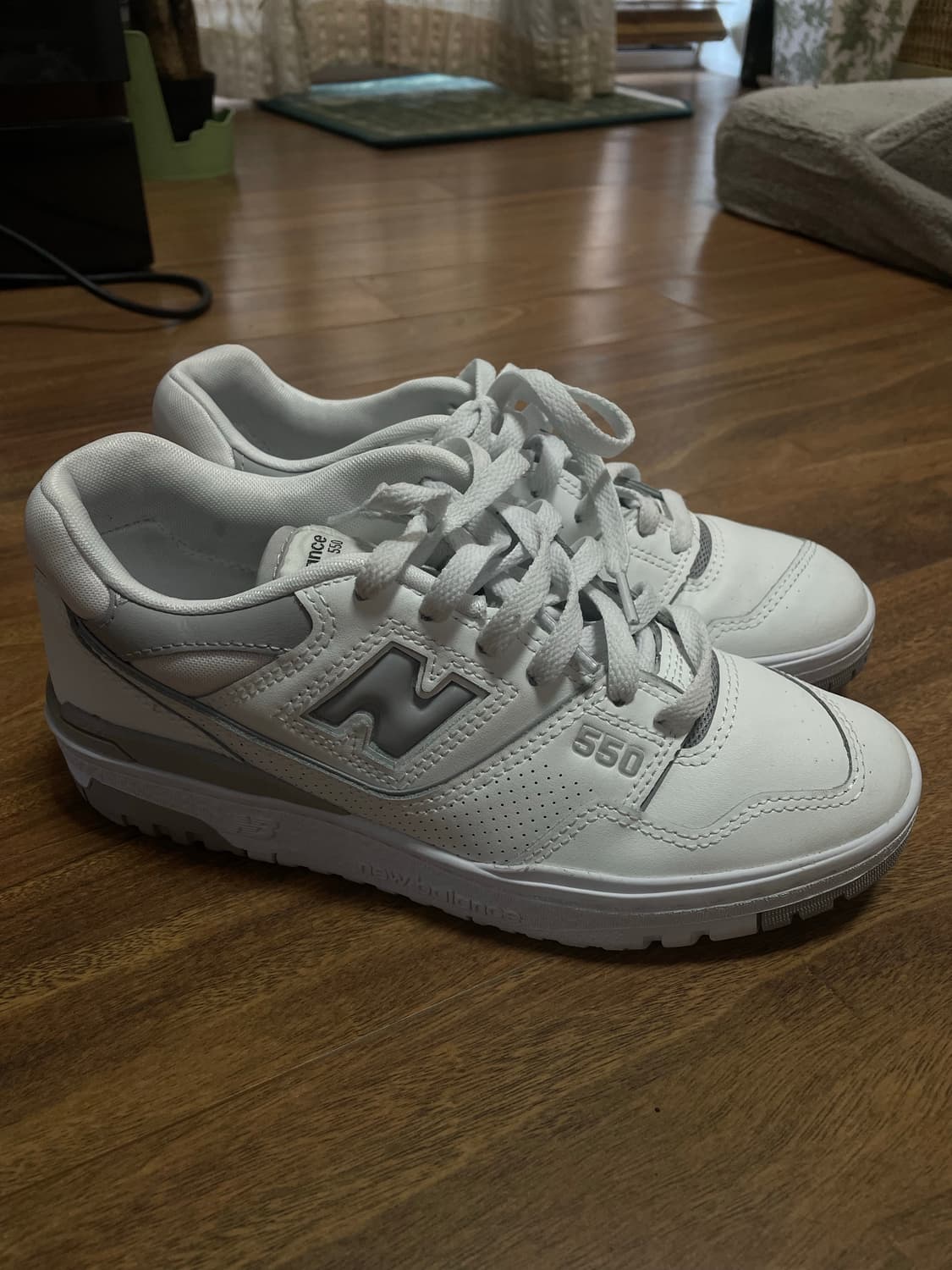 뉴발란스 550 화이트 / 그레이 상품이미지1