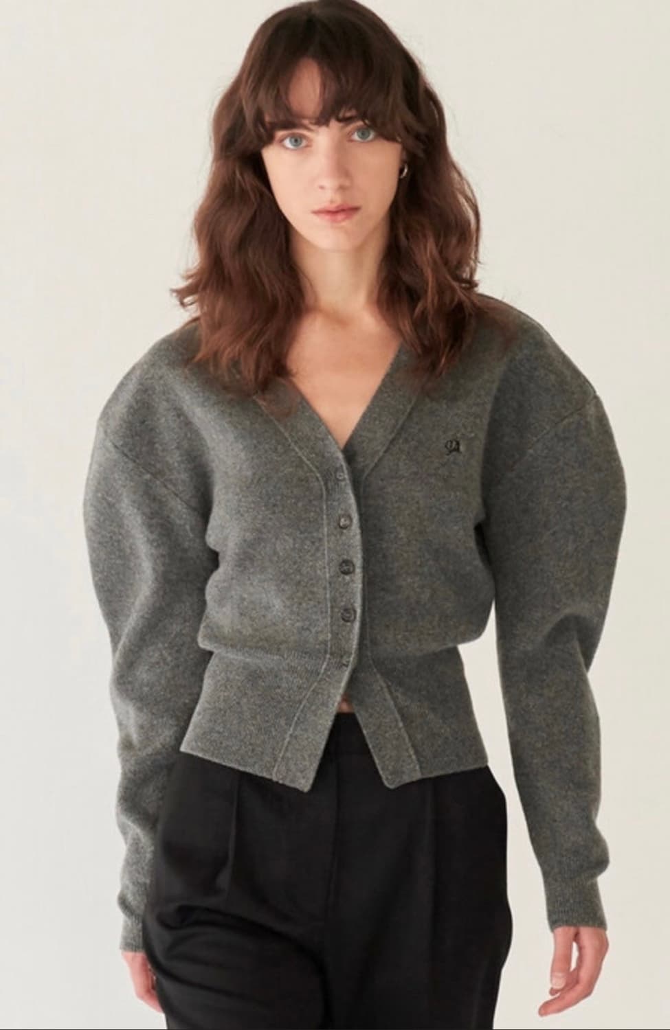 ) 다이애그널 라운드 실루엣 울 가디건 다크 그레이 상품이미지1