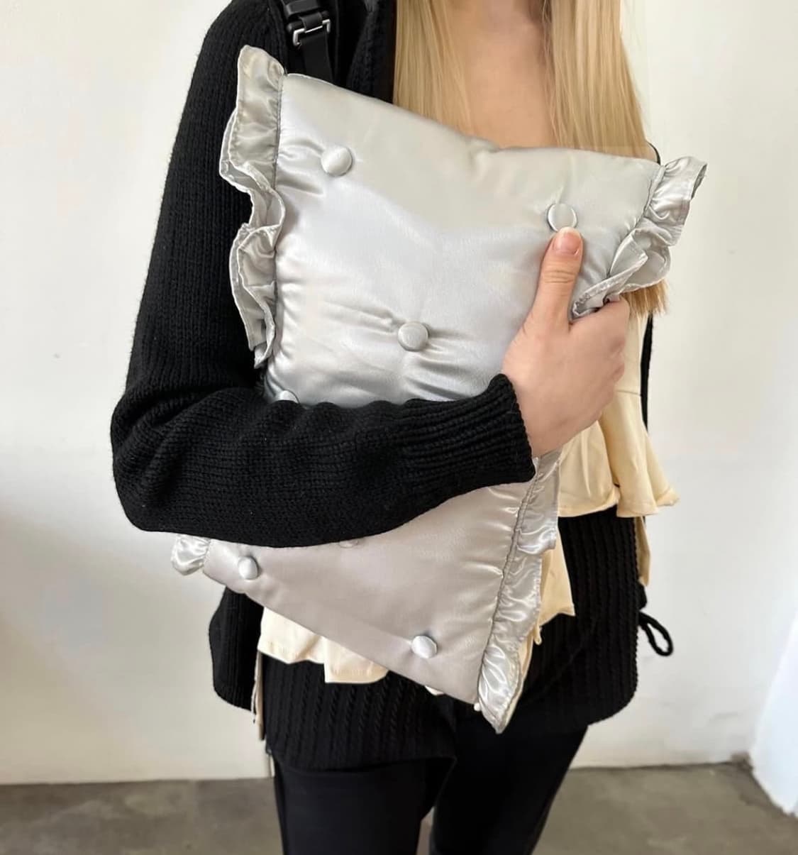 (구함) 캐미컬스포츠 필로우 파우치 케미컬스포츠 pillow pouch 상품이미지1