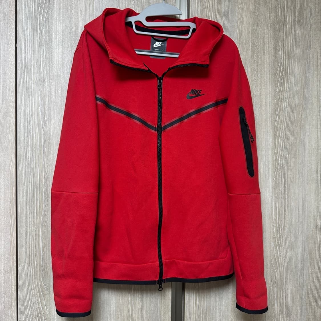 나이키 테크팩 레드 상품이미지1