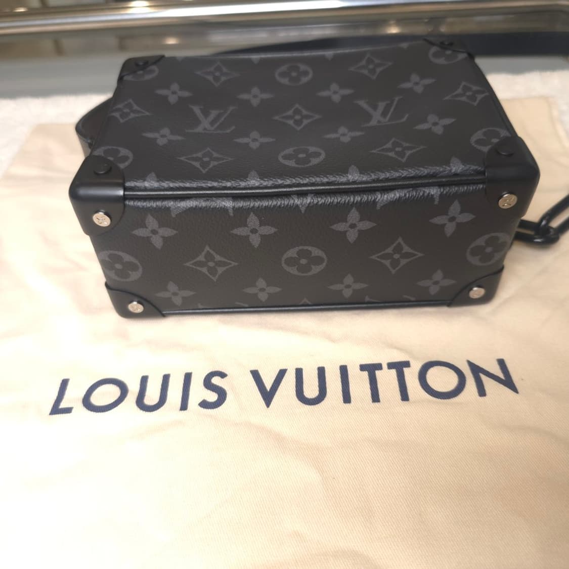 [중고/정품] 루이비통 미니 소프트 트렁크 모노그램 이클립스 상품이미지3