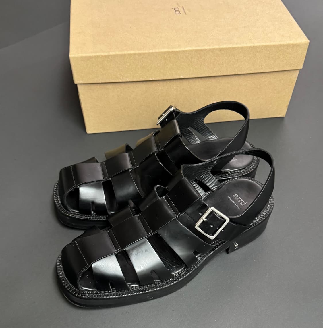 AMІ Paris  Square-toe sandals 상품이미지5