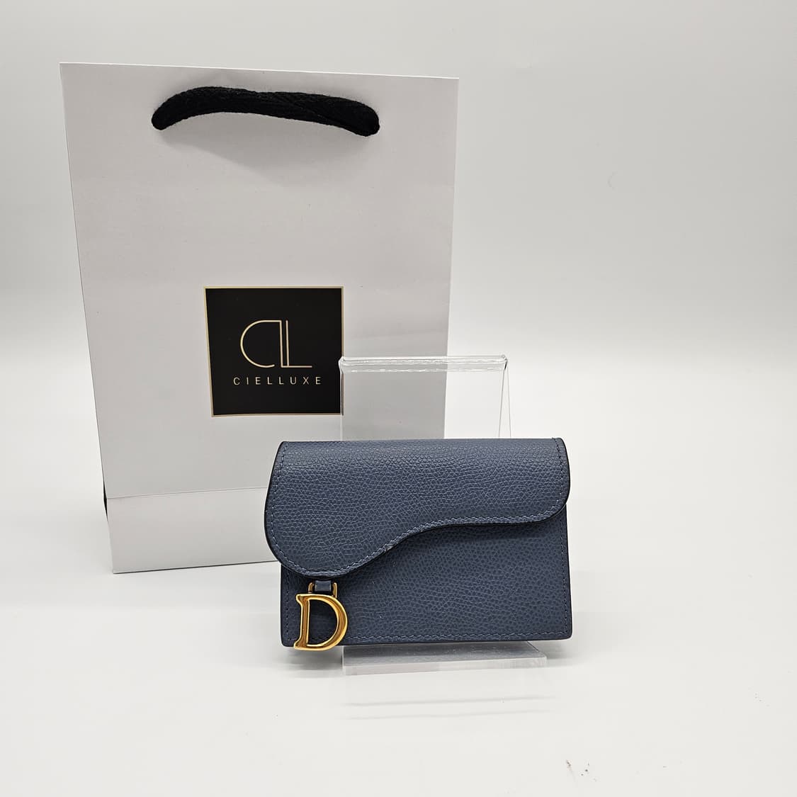 정품 디올 새들 플랩 카드지갑 상품이미지1
