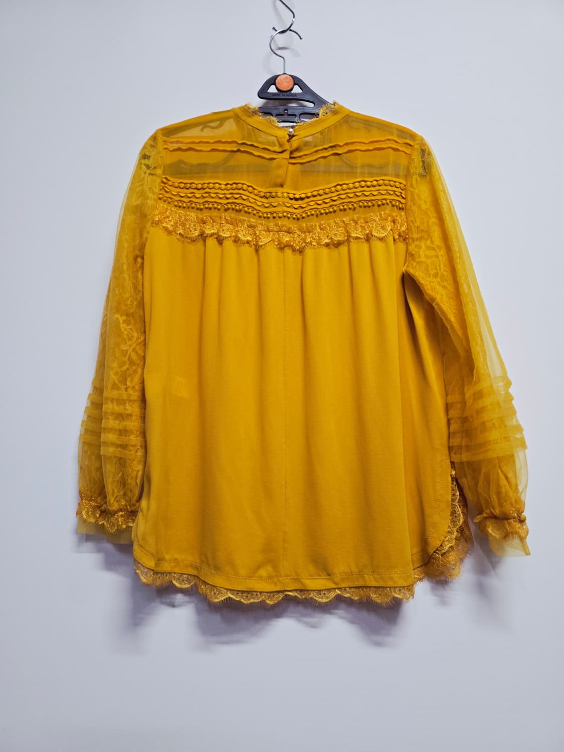 한섬 마인 레이스 펀칭 시스루 블라우스 상품이미지5