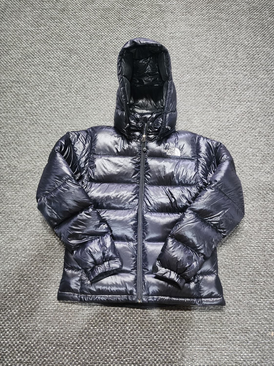여성 노스페이스 유광 후드 패딩 80 S사이즈  상품이미지5