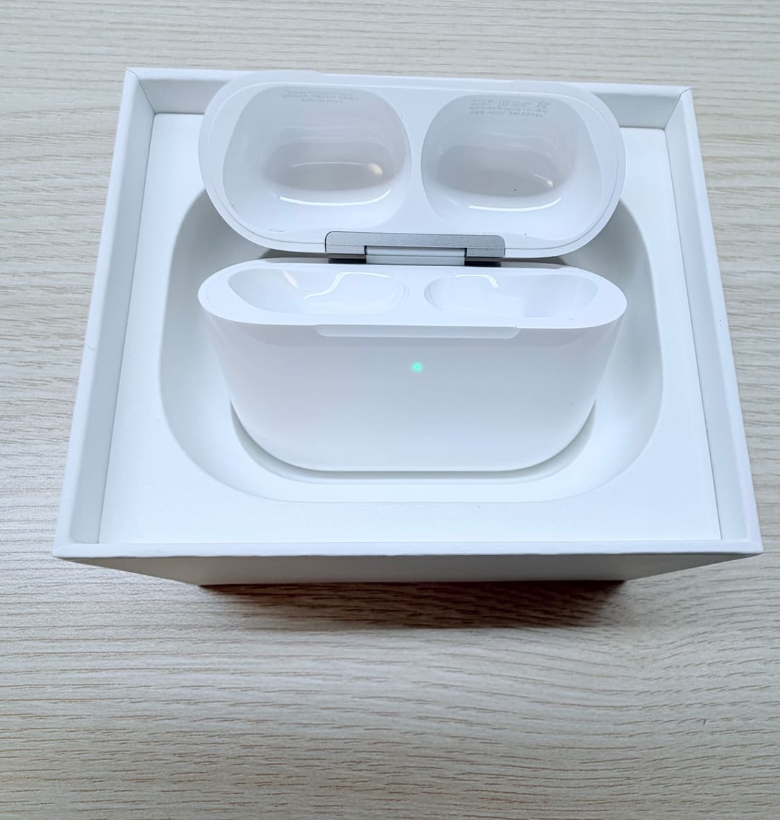 에어팟 프로 3세대 본체 + 풀박스 상품이미지2