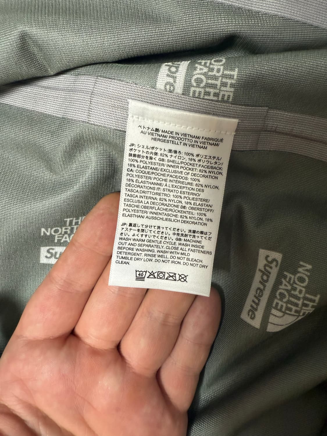 XL 슈프림 노스페이스 서밋 시리즈 마운틴 자켓 상품이미지8