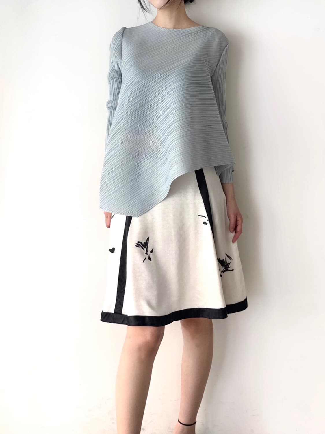 ontour fly pleats top / sky blue 상품이미지7