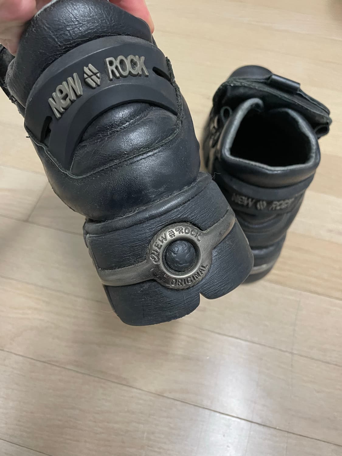 New Rock (뉴락) 앵클 부츠 45size(300)입니다. 상품이미지5