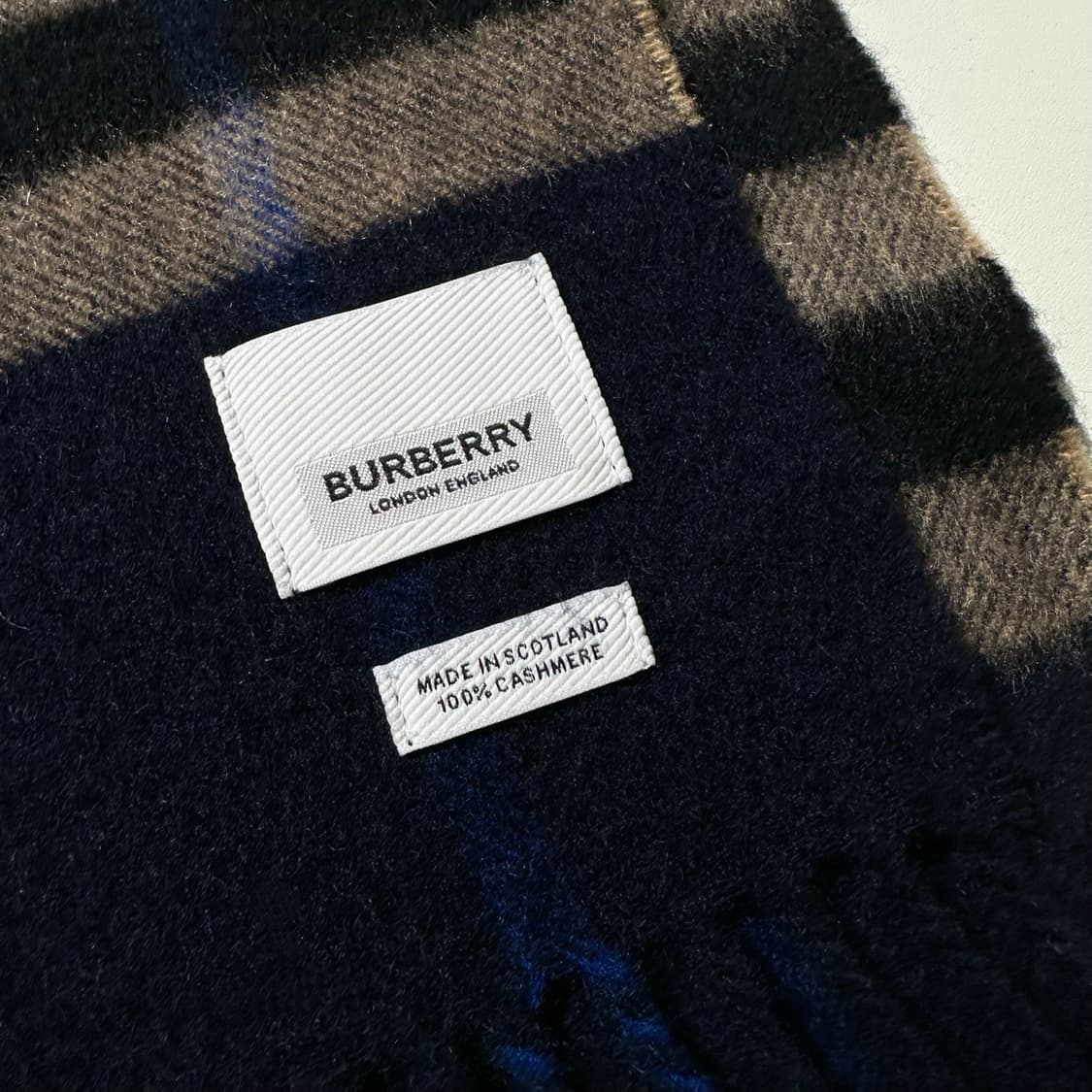 버버리 프린지 캐시미어 100% 체크 머플러 목도리 상품이미지4