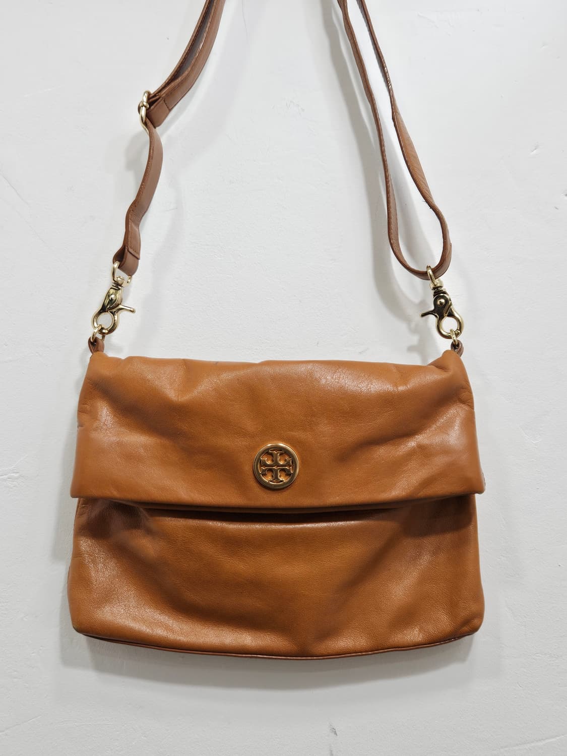 토리버치(Toryburch) 브라운 크로스백  상품이미지1