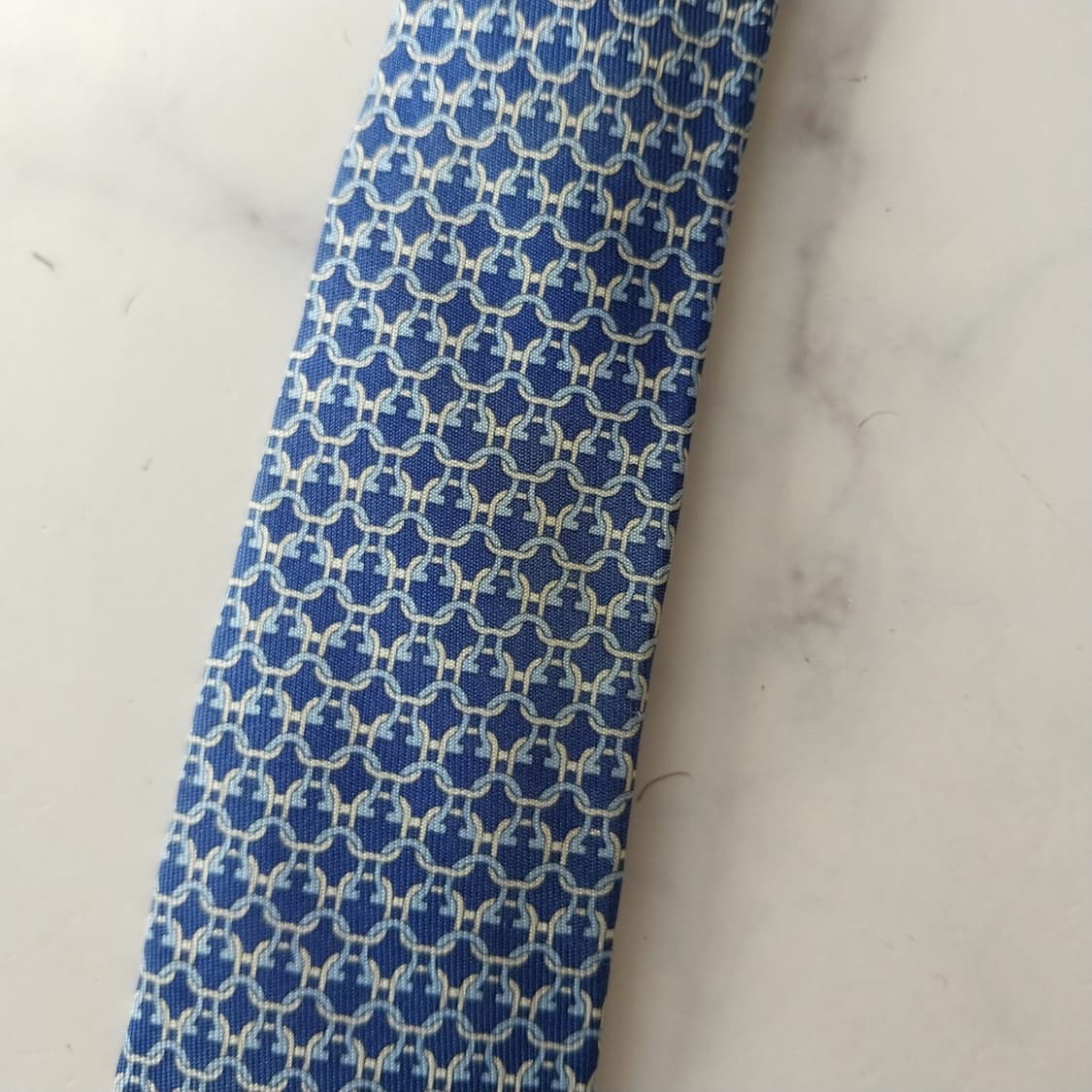 살바토레 페라가모 실크 블루 패턴 넥타이 8.5cm B등급 K1712
 상품이미지9