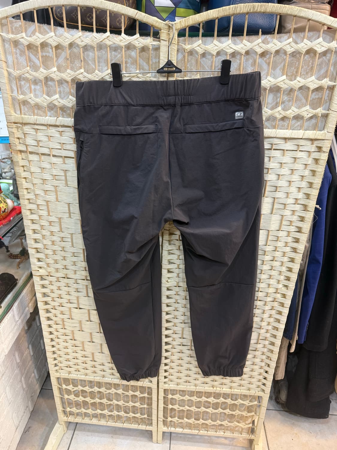 48/32/24ss 정품 cp컴퍼니 크롬-R 조거팬츠 팝니다 상품이미지9