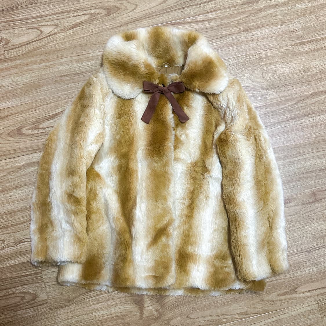 빈티지 리본 밤비 퍼 코트 자켓 밤비 아린 히메갸루 로걀 라떼 리즈리사깔 상품이미지1