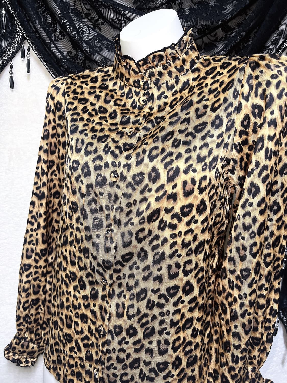 오네갸루 레오파드 호피 애니멀패턴 프릴블라우스 히메 핀터 시부야 헤이세이 상품이미지2