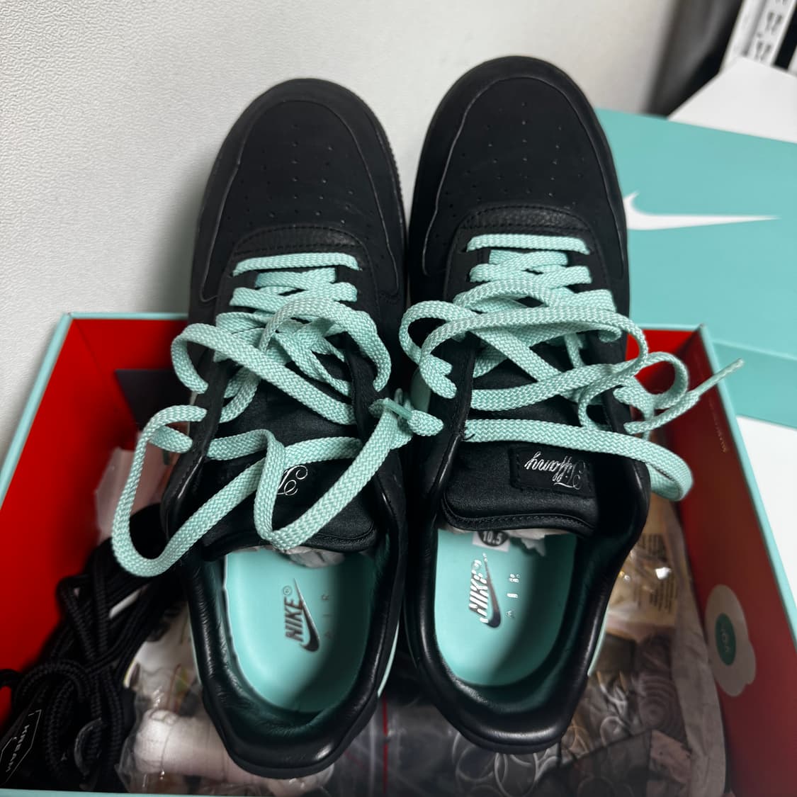 나이키 X 티파니 앤 코 에어포스 1 로우 스니커즈 상품이미지4