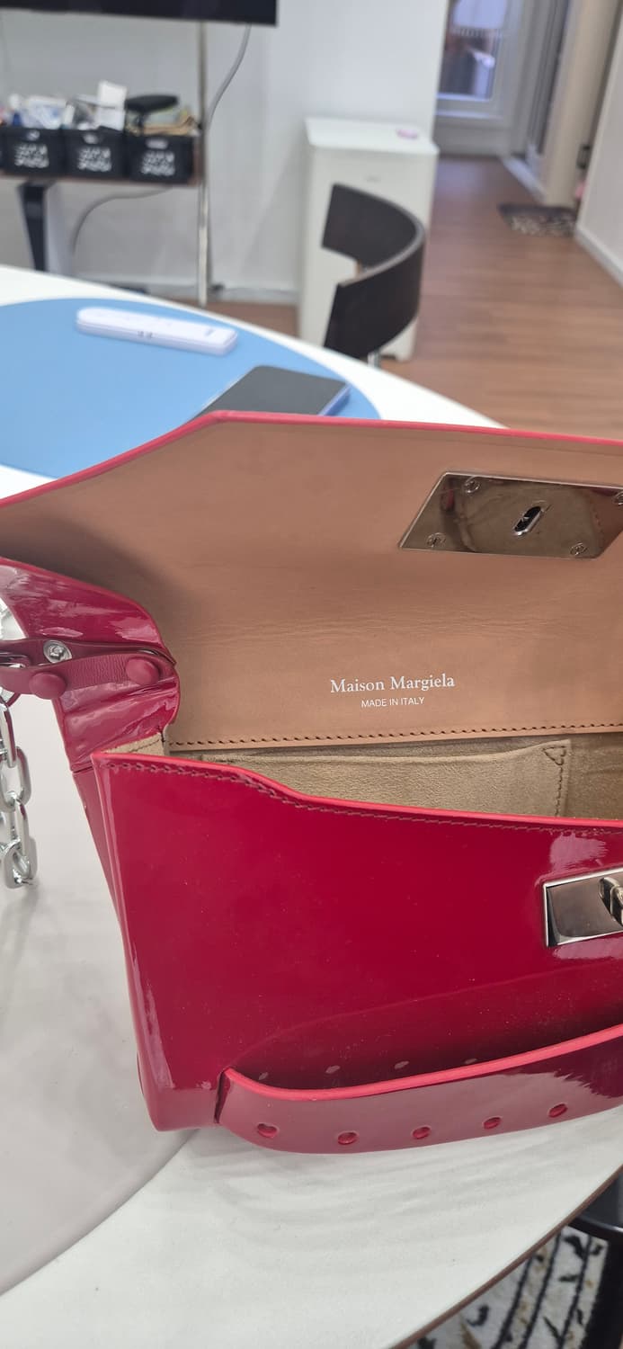 메종 마르지엘라 스내치드 스몰백 레드 상품이미지4