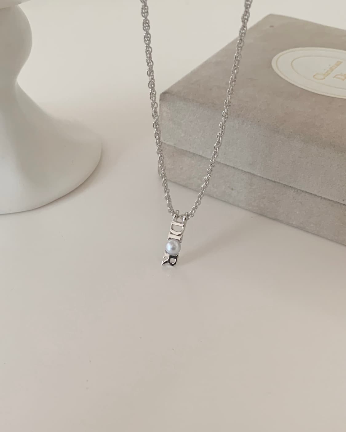 [ 디올 ] 빈티지 디올 실버 로고 진주 목걸이 상품이미지1