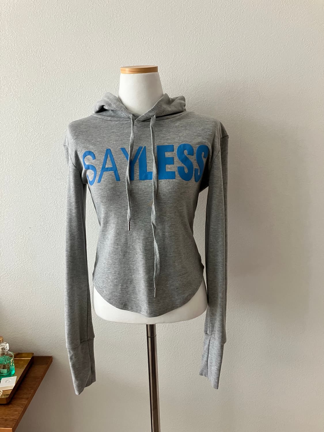 sayless 세이레스 회색 후드티 딱붙핏 상품이미지1