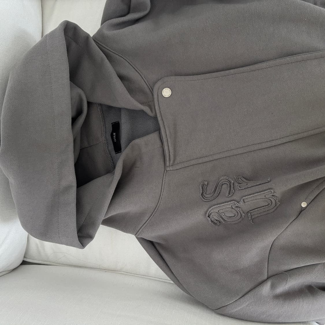 애즈유아 하이드 크롭 후드 집업 다크 그레이 상품이미지3