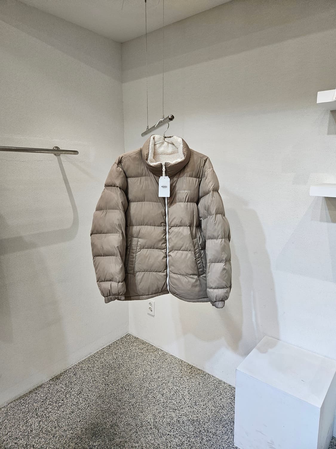 몽벨 중경량 리버시블 양면 패딩 상품이미지1