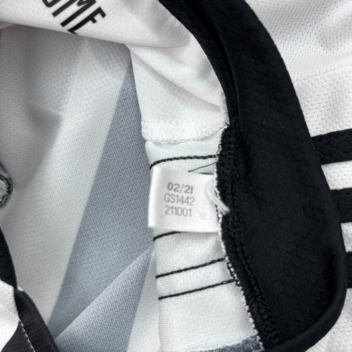 21-22 유벤투스 홈 No.10 파울로 디발라 상품이미지9