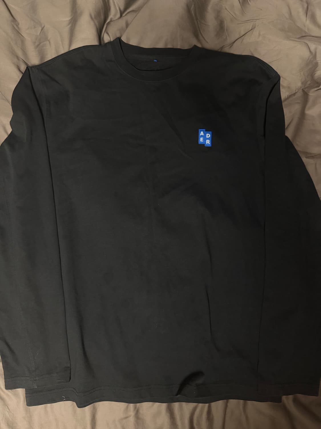 아더에러 롱슬리브 상품이미지1