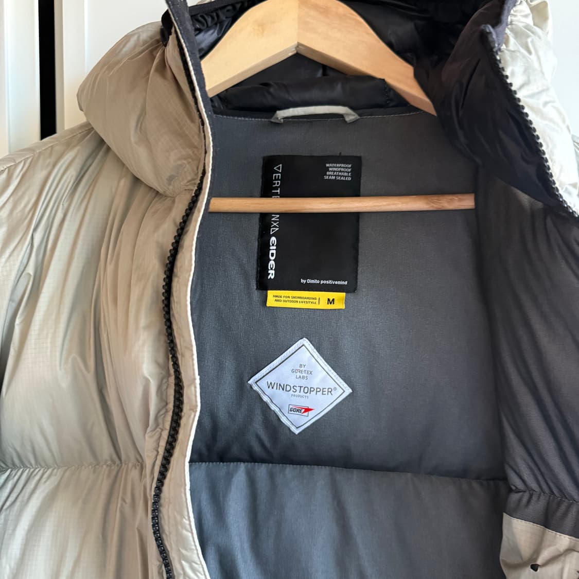 디미토 아이더 패딩 M 상품이미지3