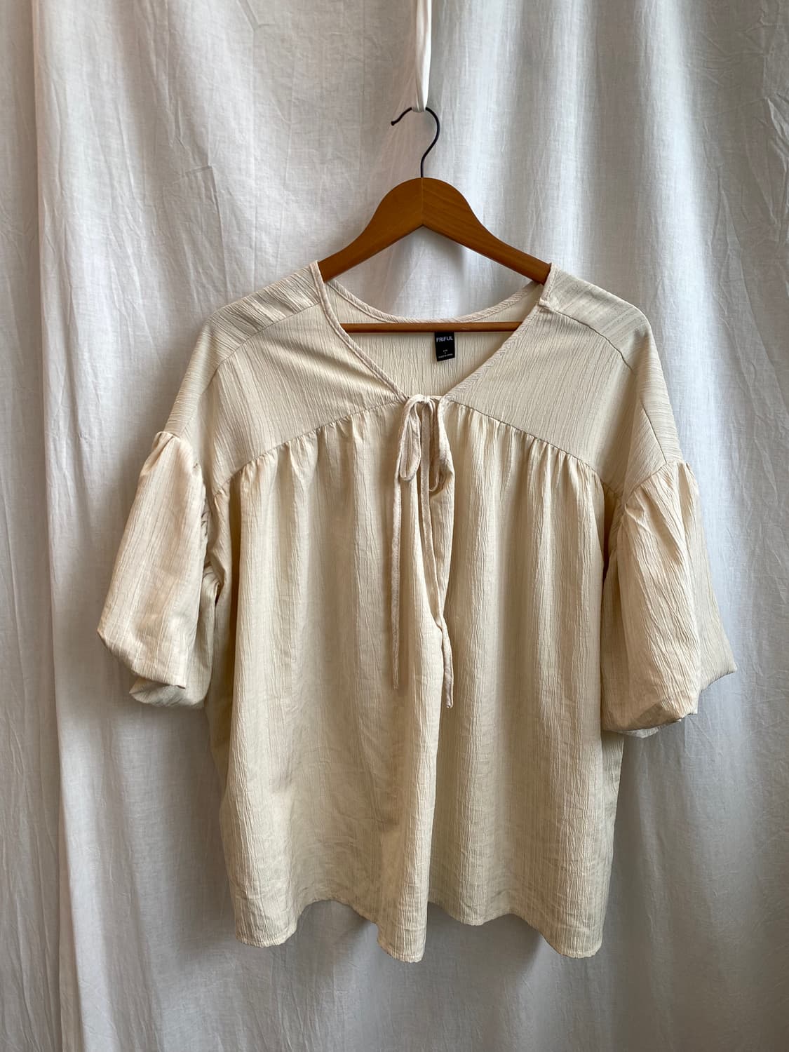 FRIFUL 베이지 오버핏 반팔블라우스(L) 상품이미지3