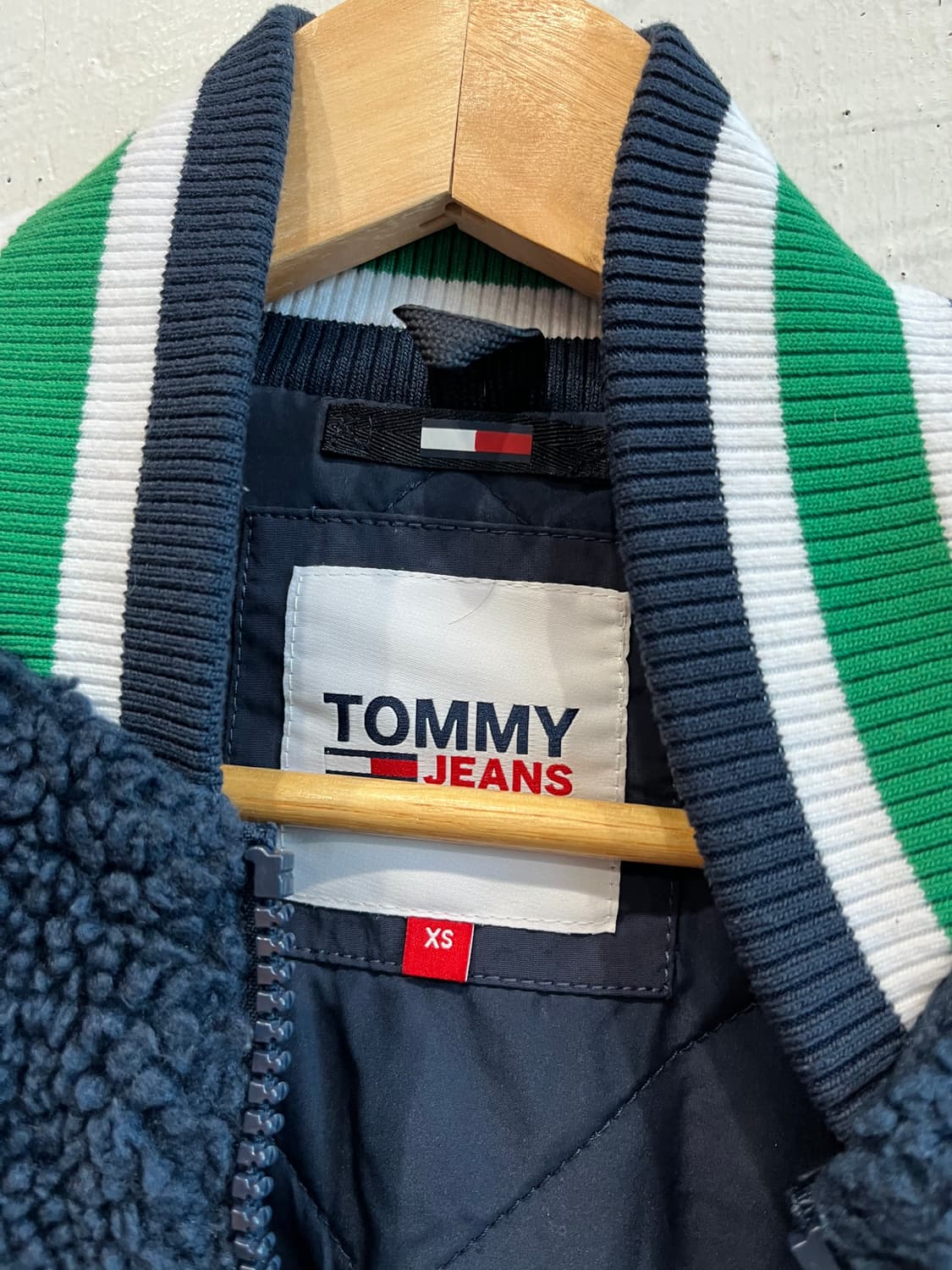 타미힐피거 컬리진 플리스 스타디움 자켓 상품이미지5