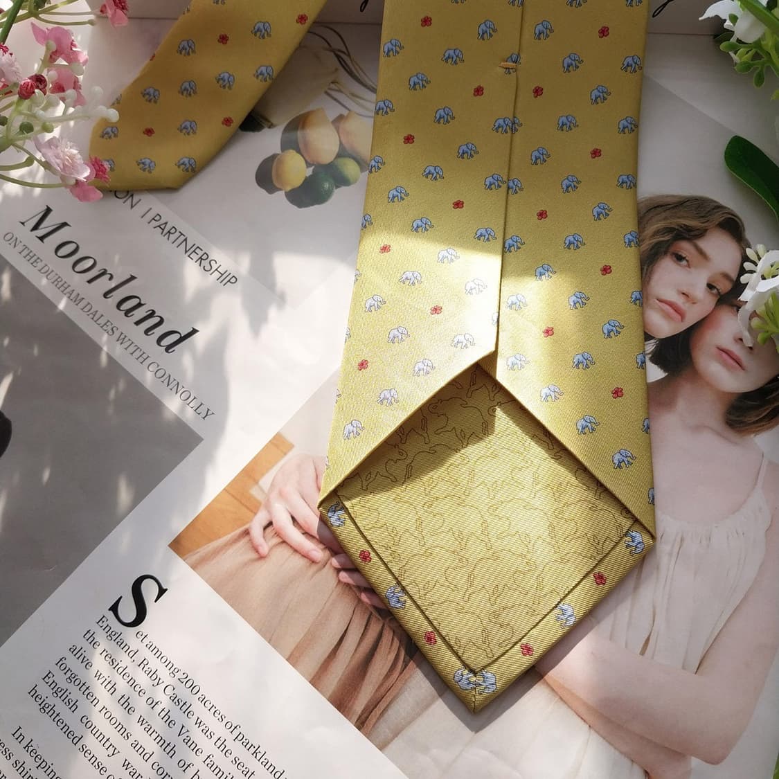 헌팅월드 실크 라임 코끼리 패턴 넥타이 9.4cm A등급 K1749
 상품이미지7