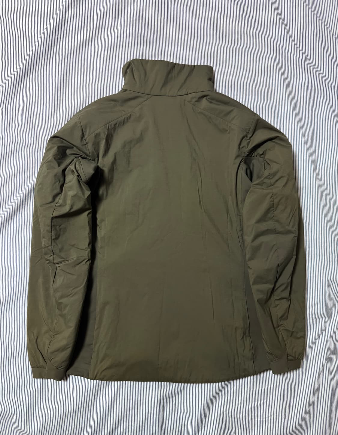 W 아크테릭스 아톰 자켓 타츠 24fw 상품이미지6