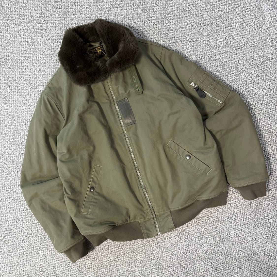 U.F. Clothing Company B-15 플라이트 자켓 상품이미지1