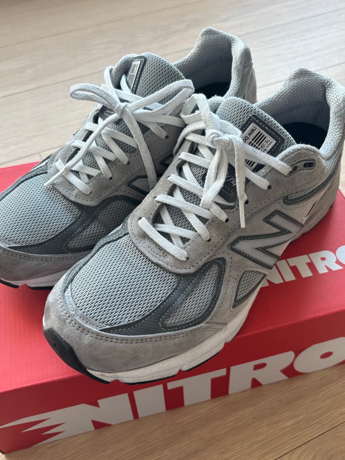 [275] 뉴발란스 990v4 상품이미지2