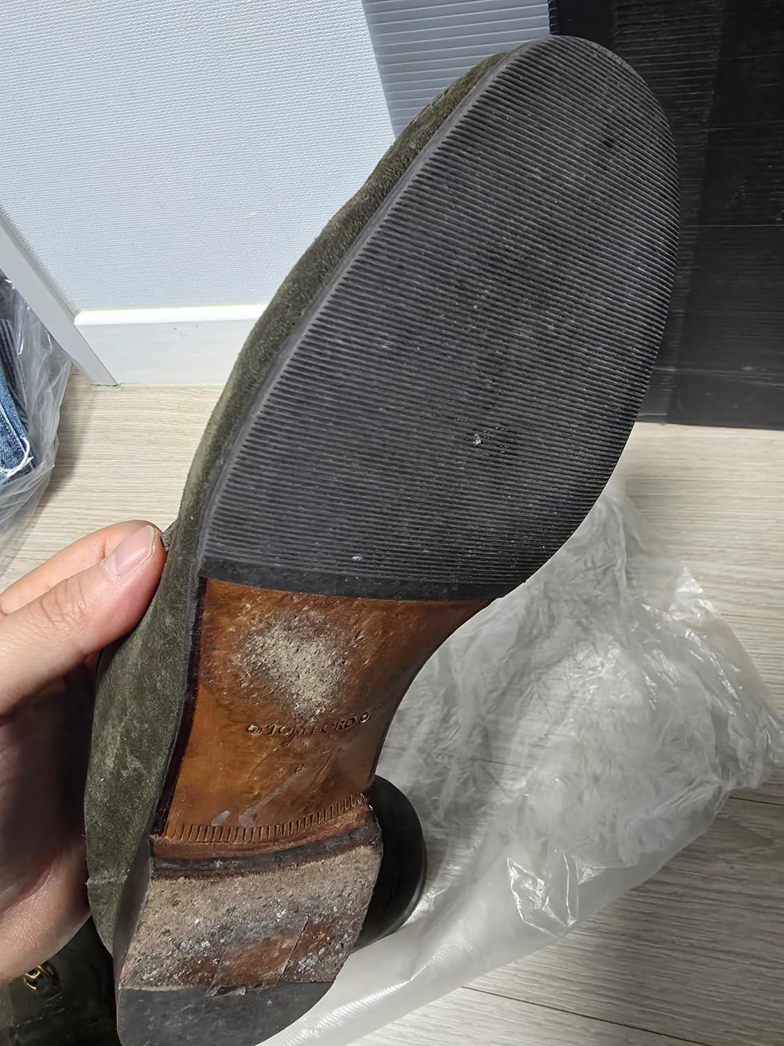 톰포드 체인로퍼 카키브라운 8 상품이미지4