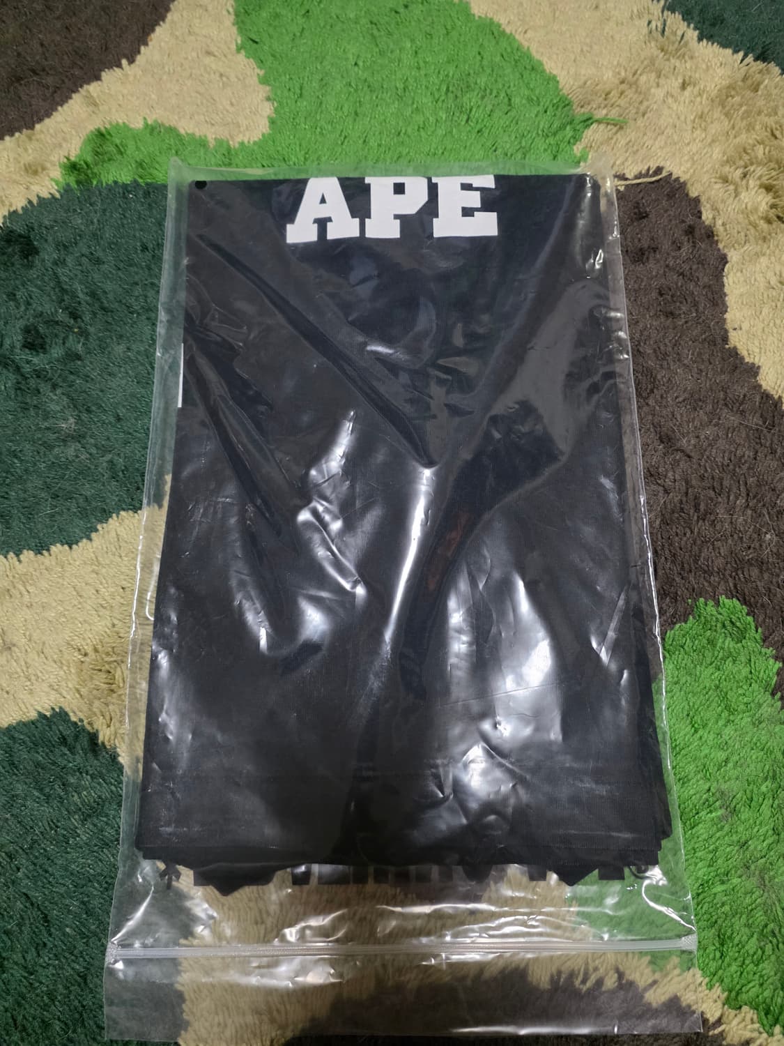 [160] 베이프 기본 컬리지 반팔티 블랙 상품이미지3