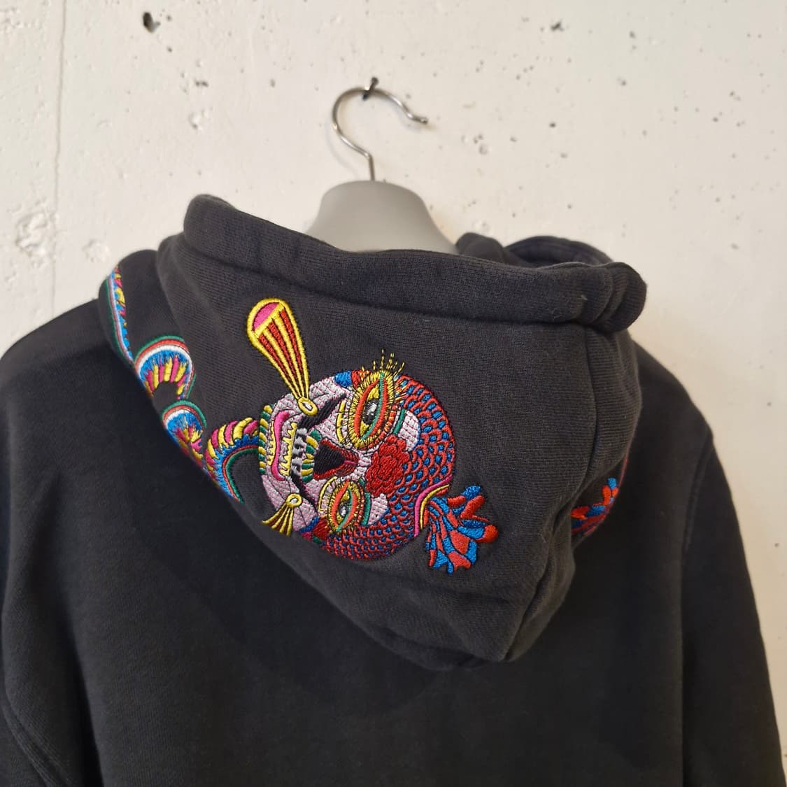 아디다스x케이치 타나미 후드티 XL 상품이미지4