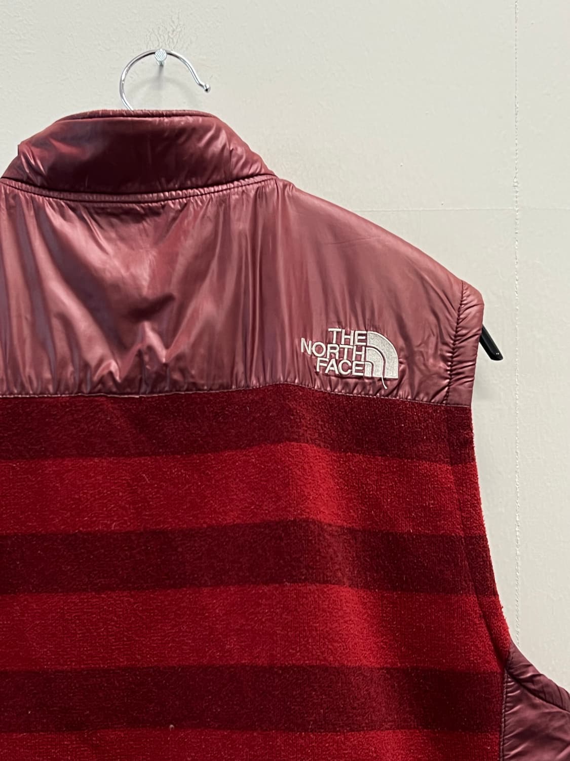 (95) 노스페이스 스트라이프 플리스 조끼 레드 상품이미지6