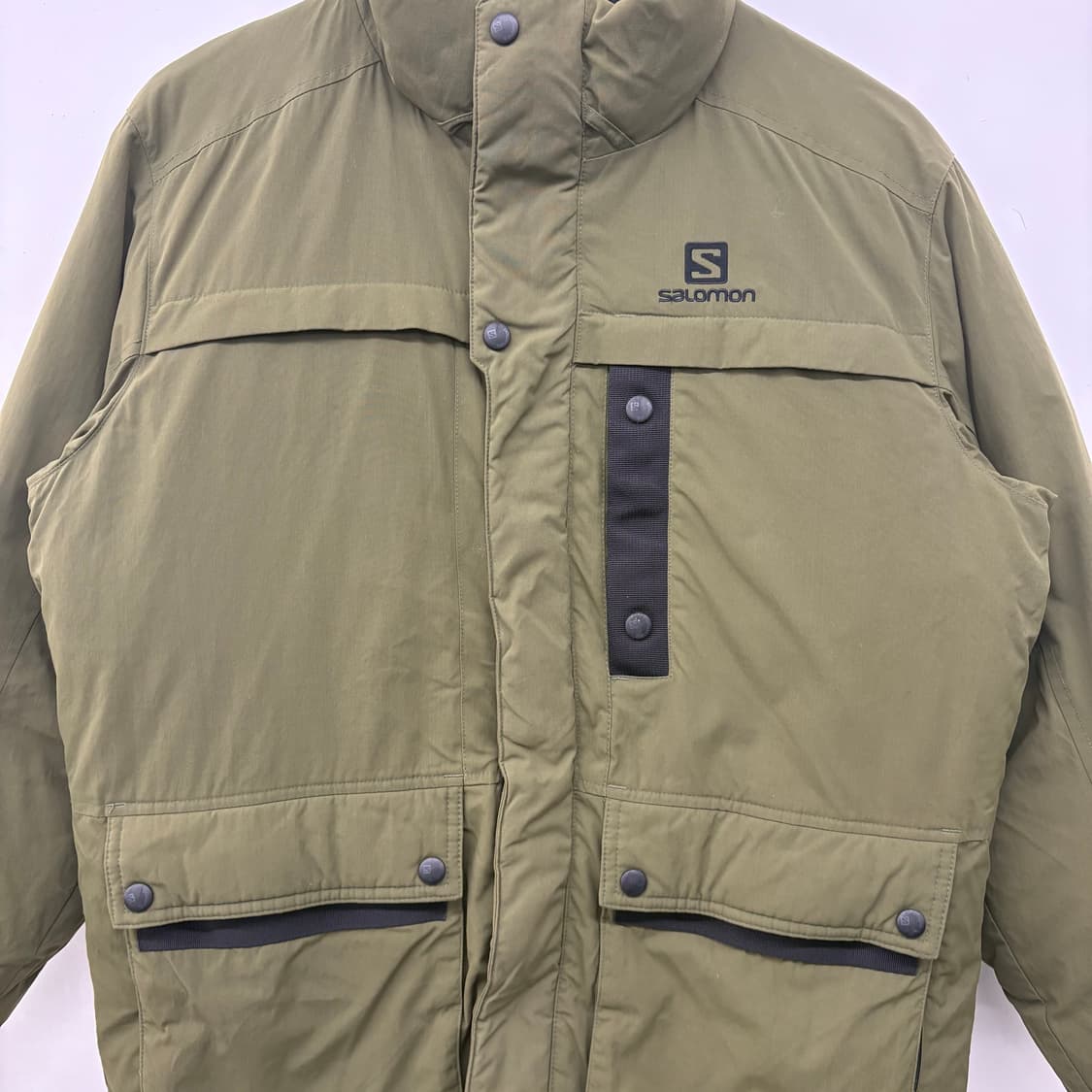 살로몬 패딩 점퍼 카키색 남/M 상품이미지2
