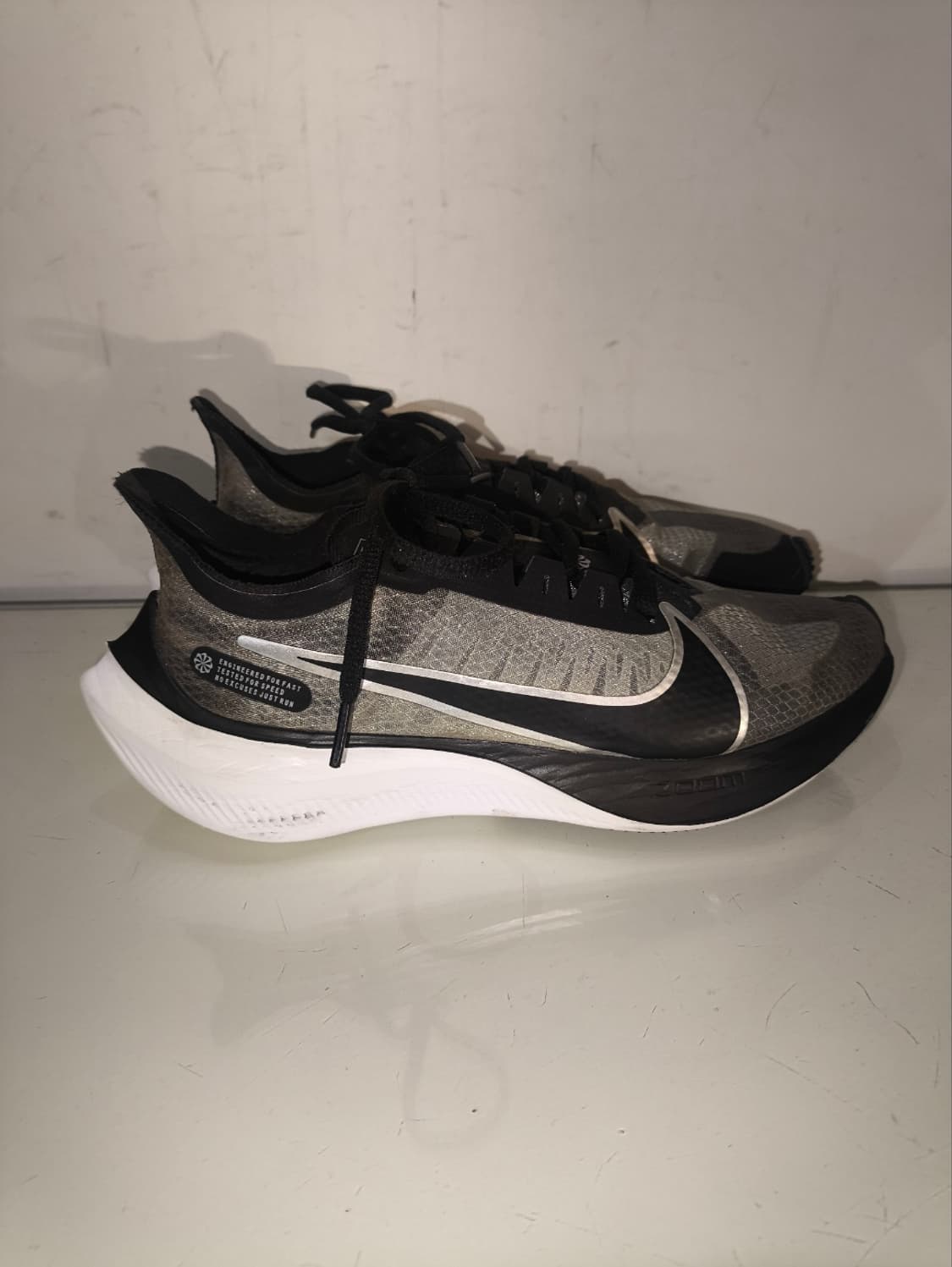 250mm 나이키 줌 그래비티 러닝화  상품이미지1