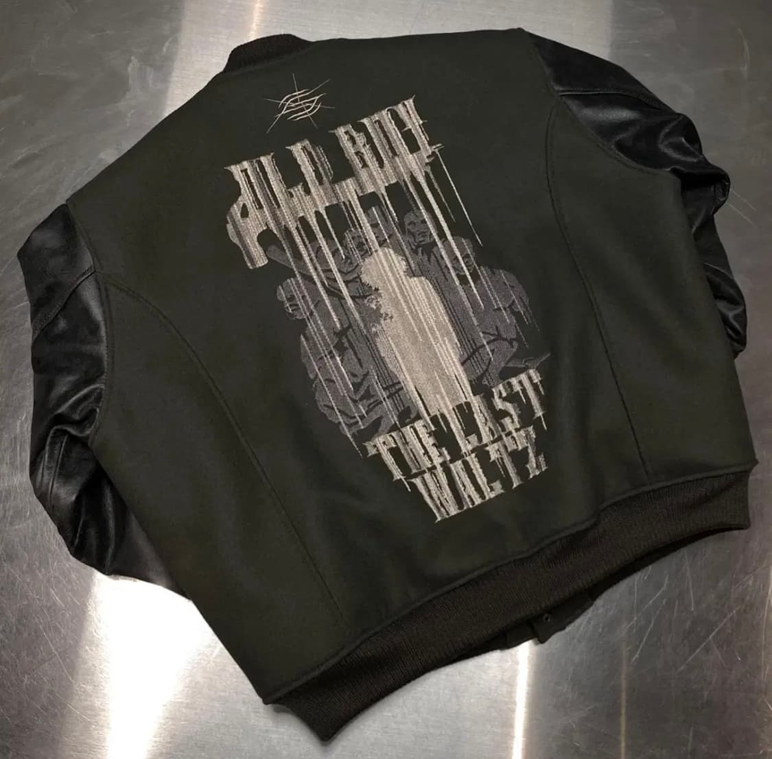 [2] 언더마이카 올드보이 바시티 상품이미지2