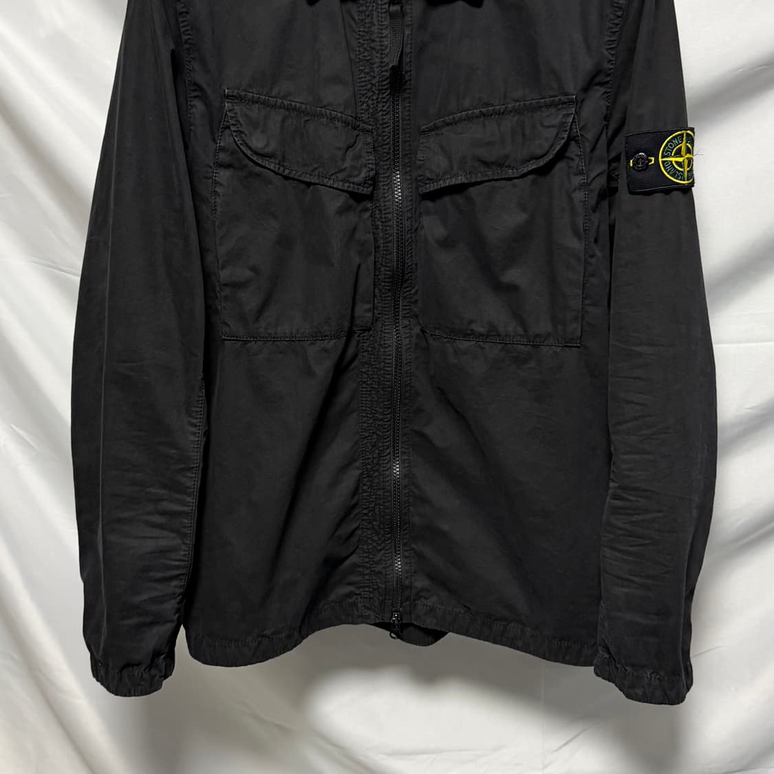 [S+급/M] 22FW 스톤아일랜드 올드이펙트 오버셔츠 자켓 블랙 상품이미지4