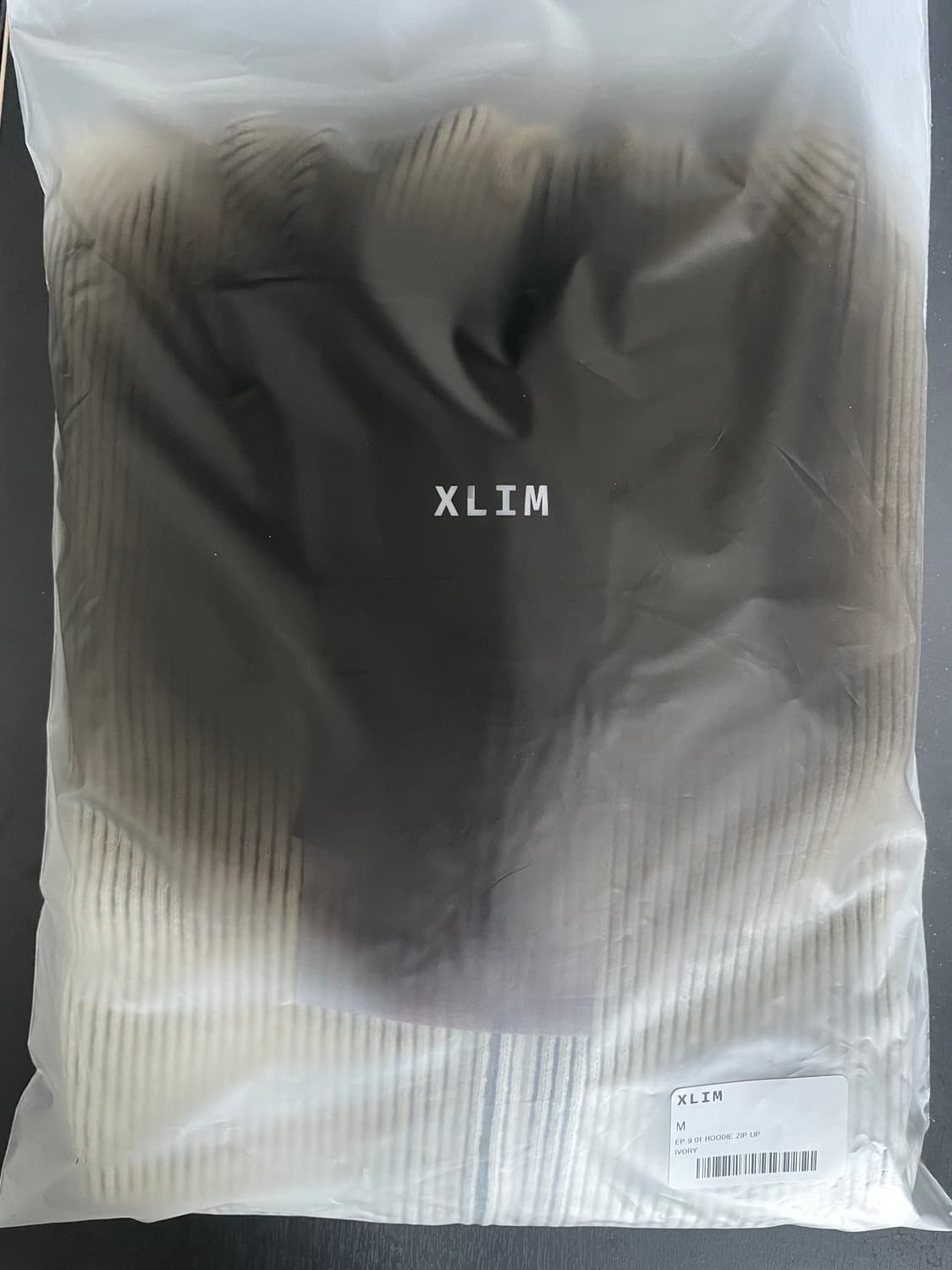 공홈 품절) Xlim EP.9 01 HOODIE ZIP UP 아이보리 M 상품이미지4