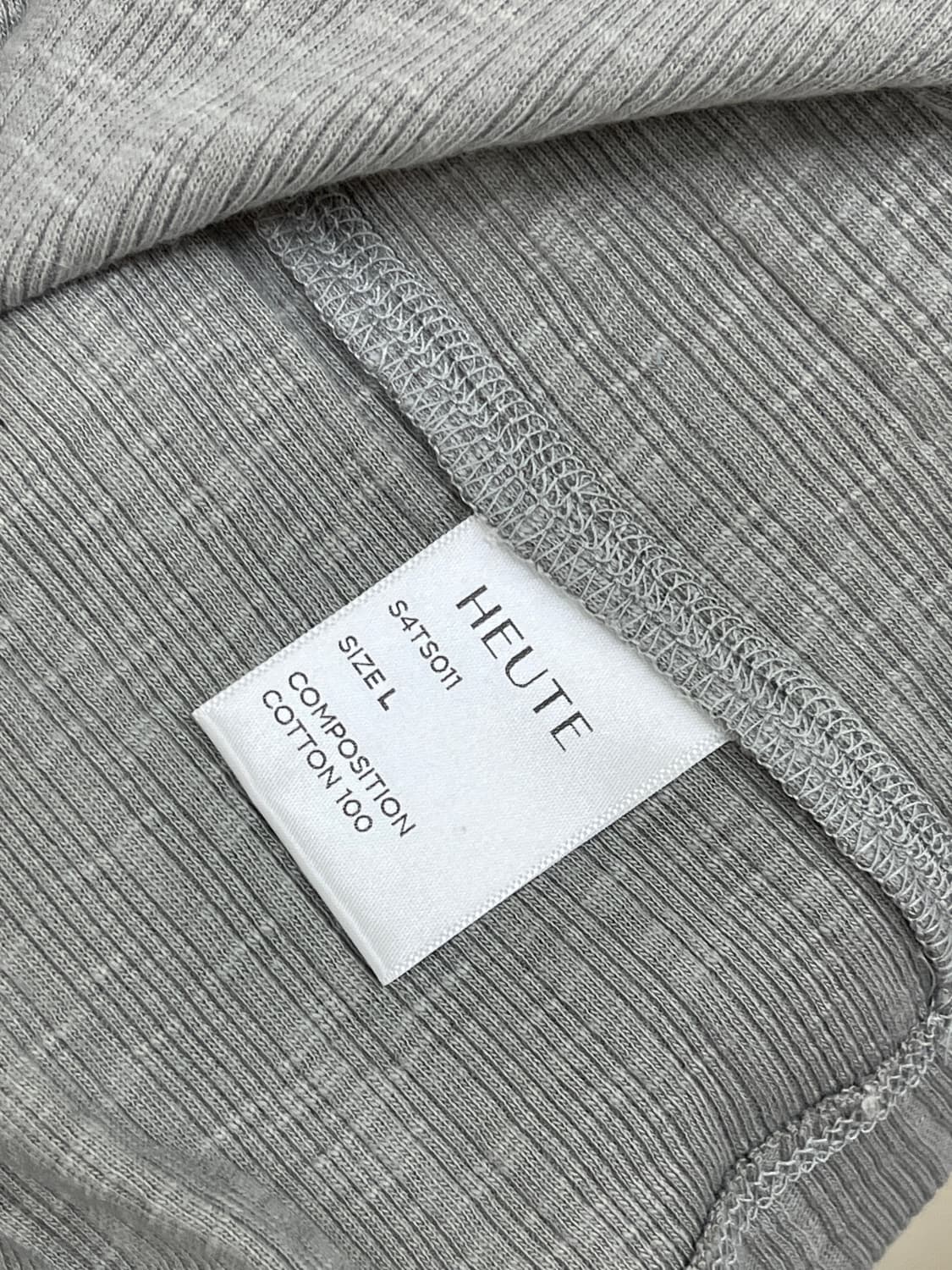 호이테 슬리브리스 민소매 탑 L사이즈 상품이미지5