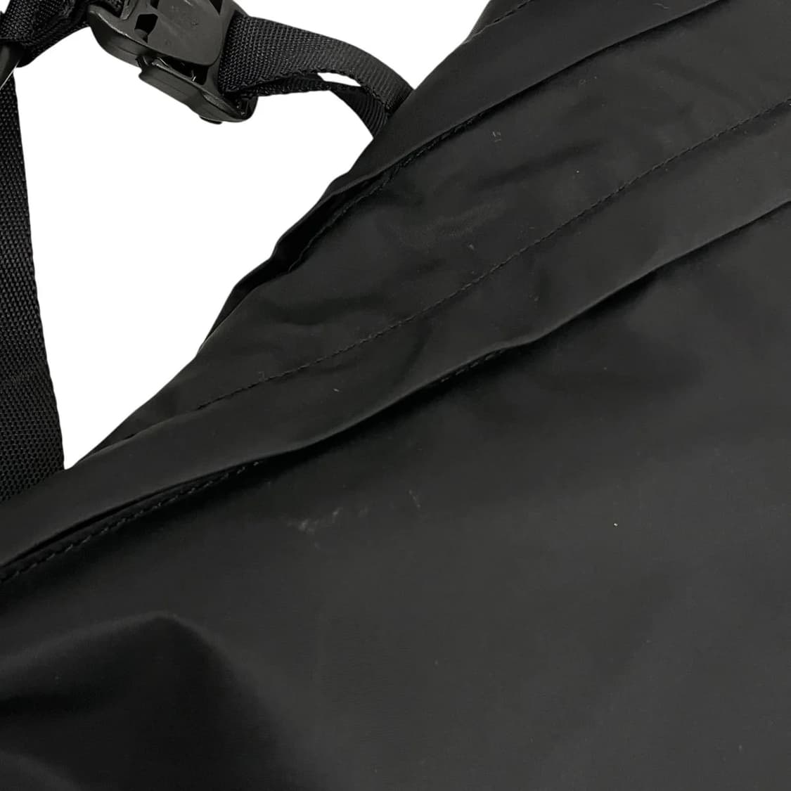 SUBLATIONS TRIANGLE SLING BAG S. 12 상품이미지5